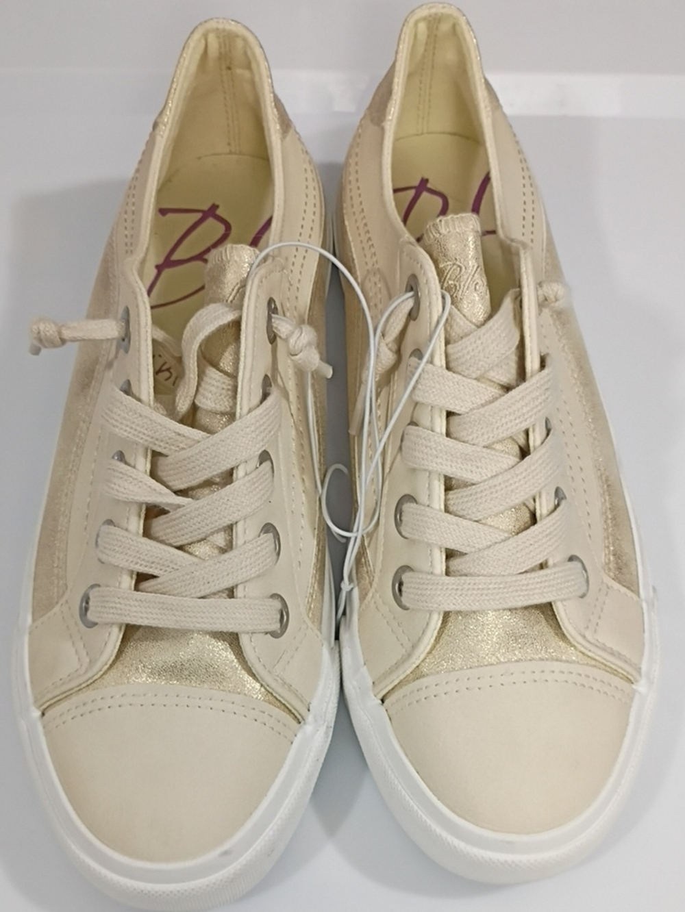 BLOWFISH MALIBU Women's Cream Lace-Up Casual Sneakers with Gold Accent SIZE 7
